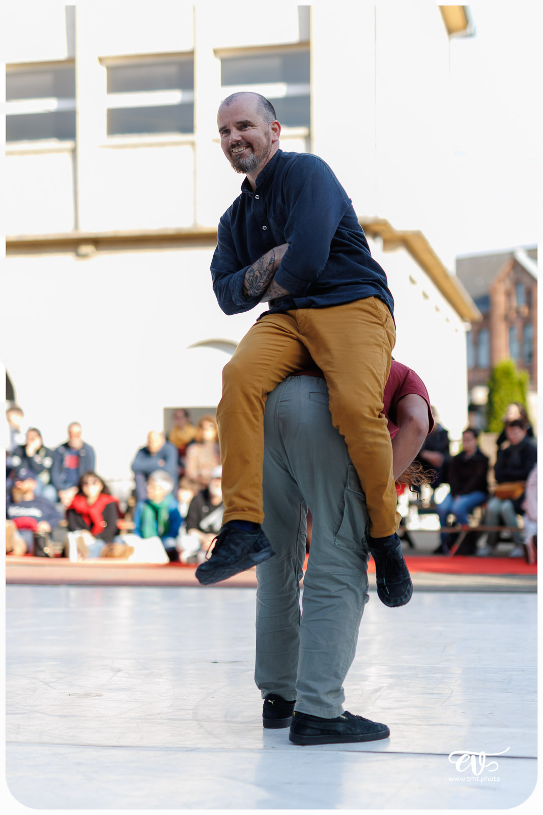 NO MAN'S LAND (CIE DARUMA)